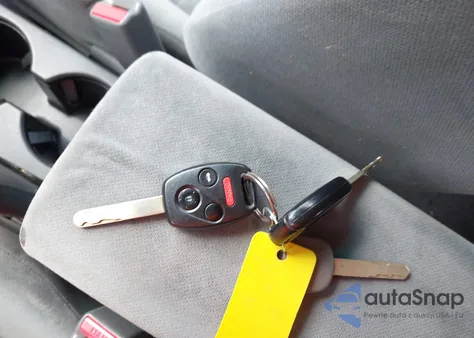 2006 Honda Accord 2.4 Vp z USA, uszkodzony, nr VIN 1HGCM56116A174128